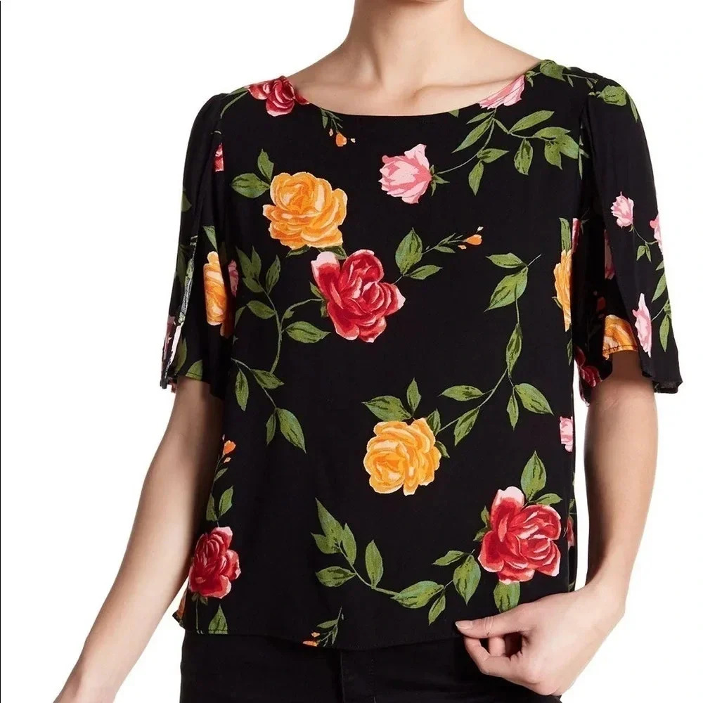 14th & Union Floral Petal Sleeve Top